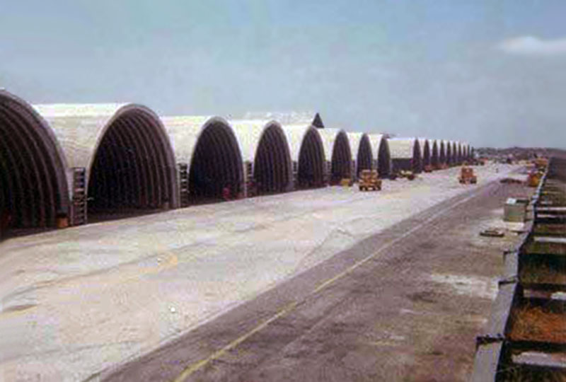 13. Da Nang AB: 366th TFW: Flightline cleanup. April 29-1969. [Peter Halferty photo]. 