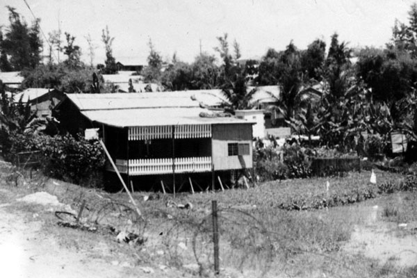 15. Da Nang AB, 366th TFW: Village houses along road. 1969-1970. [Photo by Ed Burchard].