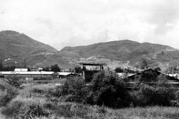 16. Da Nang AB, 366th TFW: Post tower east of Hill 327. 1969-1970. [Photo by Ed Burchard].